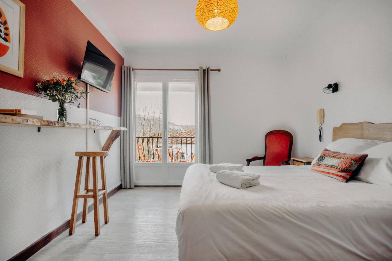 Logis Hotel Restaurant Espelletenia Larceveau-Arros-Cibits エクステリア 写真